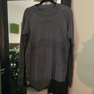 Lululemon top